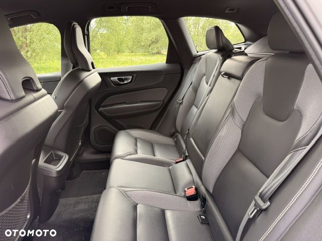 Volvo XC 60 B5 D AWD Geartronic RDesign - 19