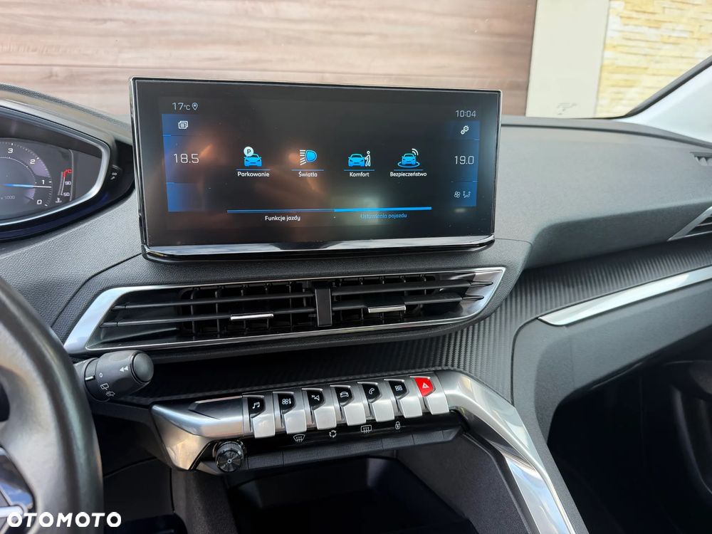 Peugeot 3008 1.5 BlueHDi Allure S&S EAT8 - 18