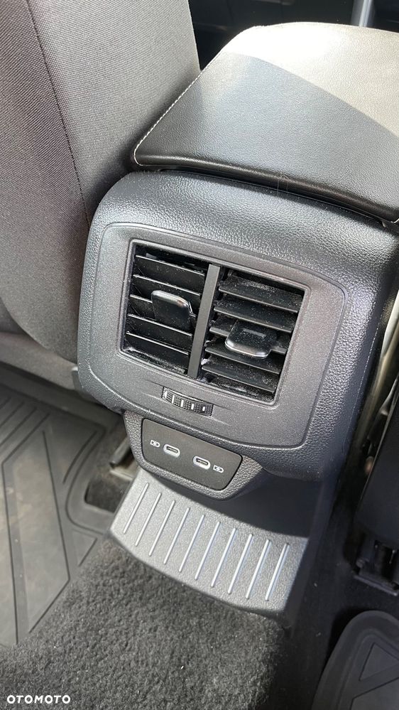 Volkswagen T-Roc 1.5 TSI Style DSG - 18