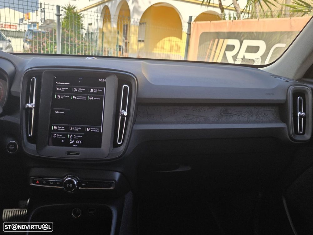 Volvo XC 40 1.5 T2 Essential Auto - 14