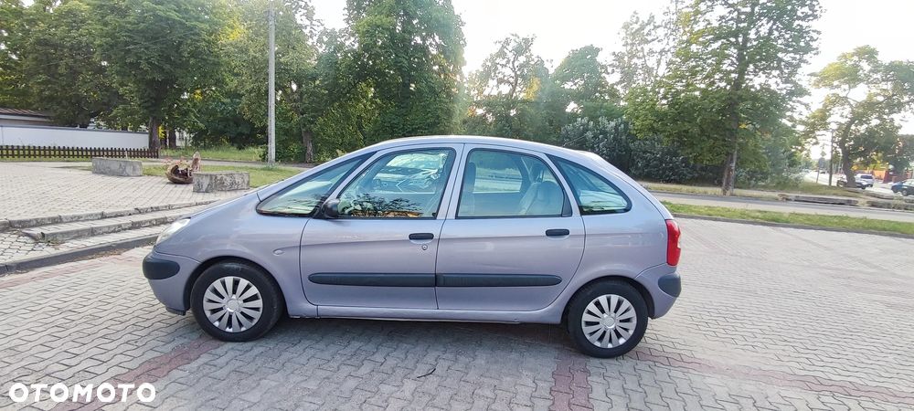 Citroën Xsara Picasso 1.8i Exclusive - 3