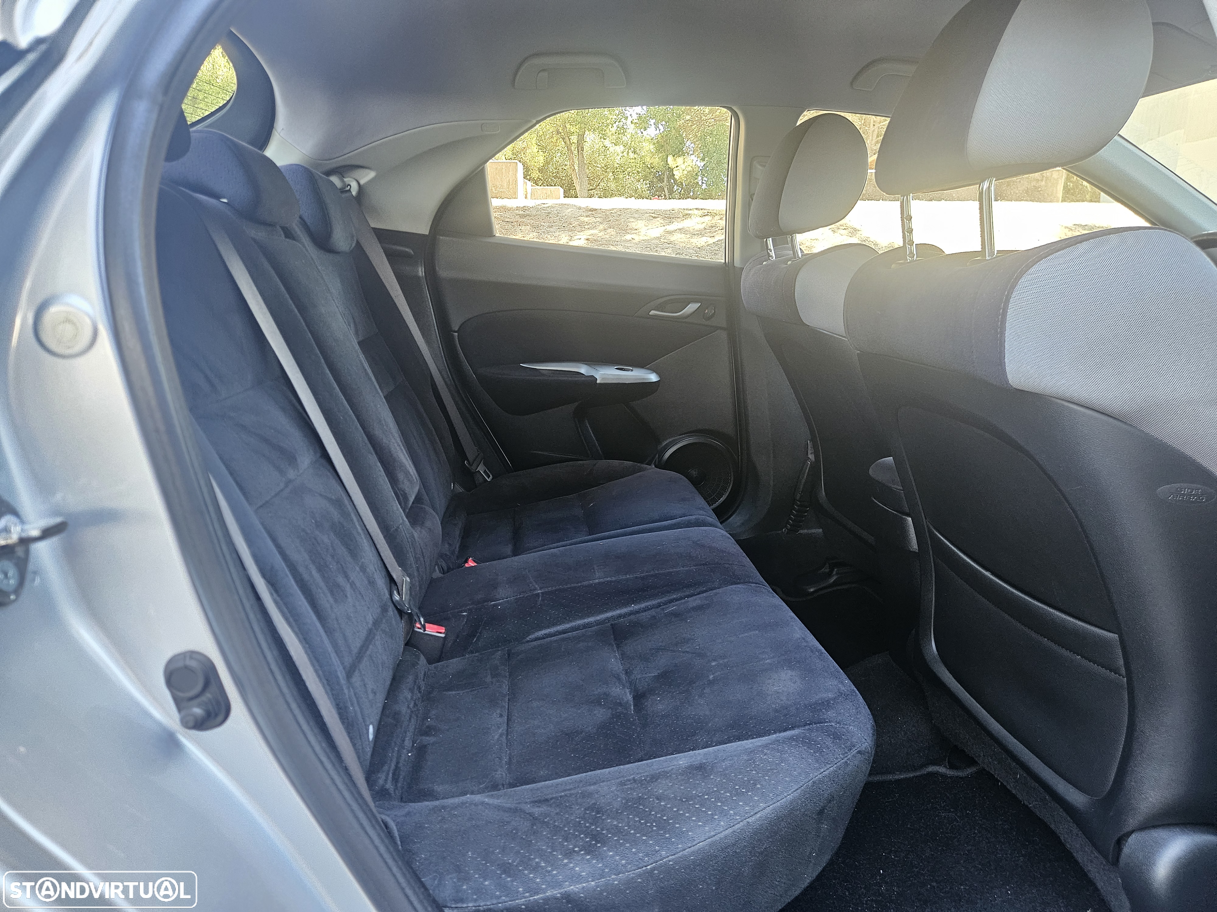 Honda Civic 1.4 Comfort - 24