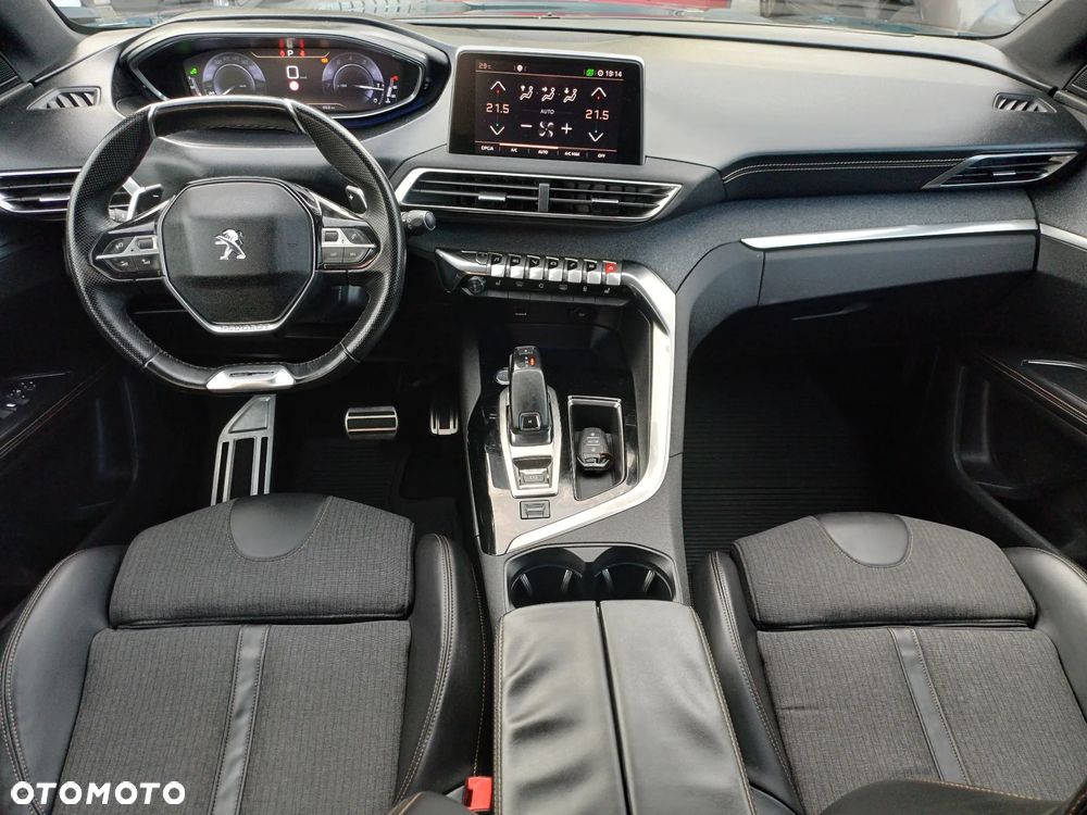 Peugeot 5008 - 26