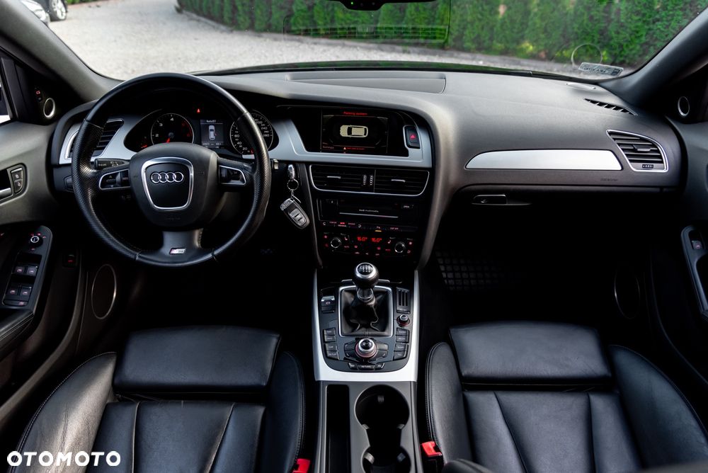 Audi A4 Avant 2.0 TDI DPF quattro S line Sportpaket (plus) - 27