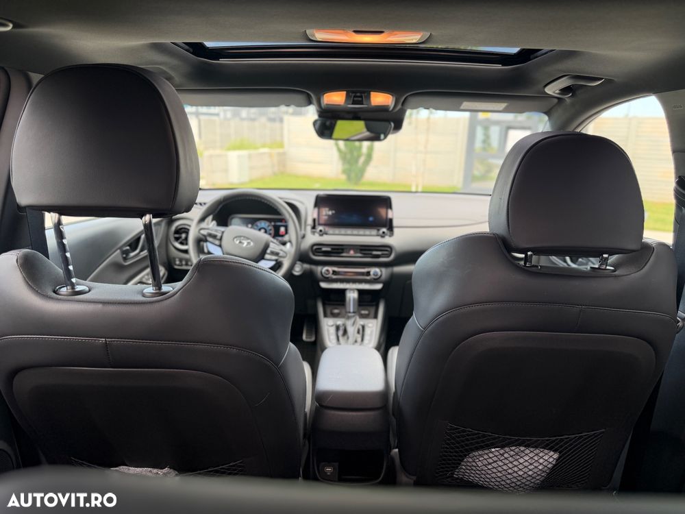Hyundai KONA - 8
