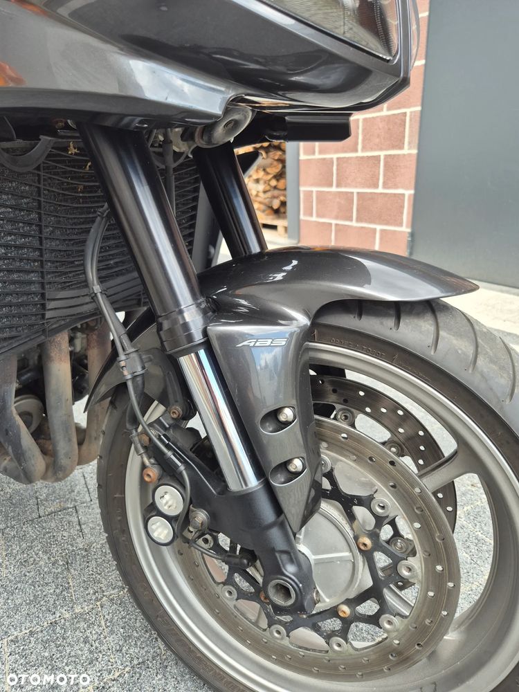 Yamaha FZ - 19