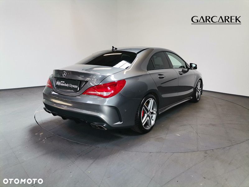Mercedes-Benz CLA 45 AMG 4-Matic - 5
