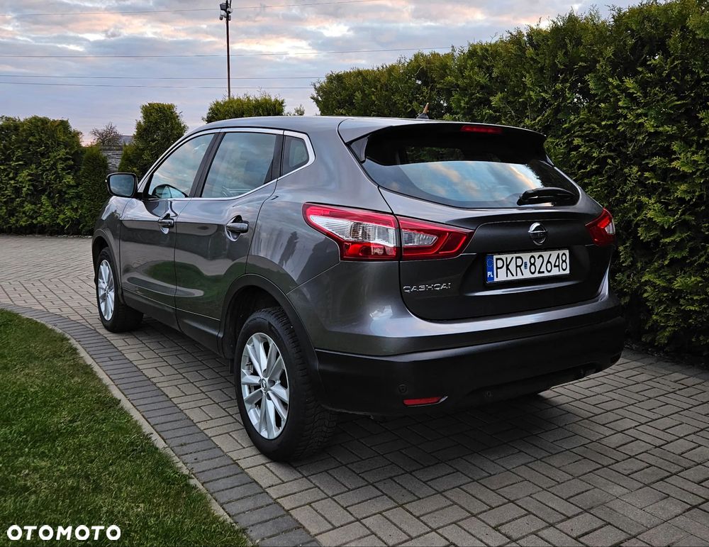 Nissan Qashqai 1.2 DIG-T N-Vision - 6