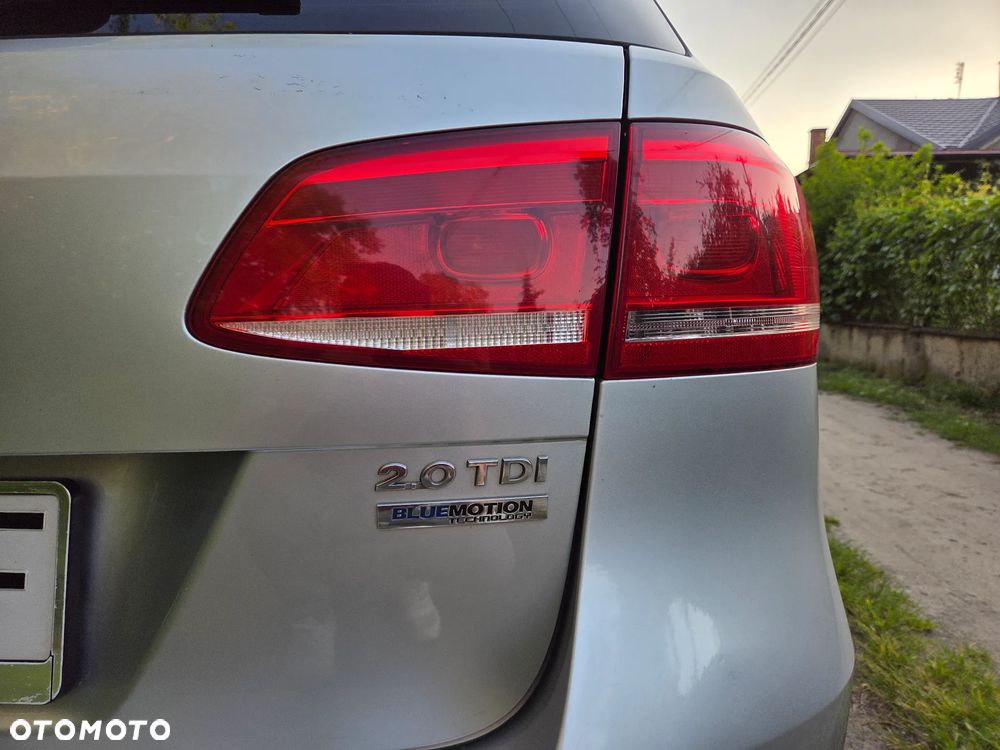 Volkswagen Passat 2.0 TDI Comfortline - 9