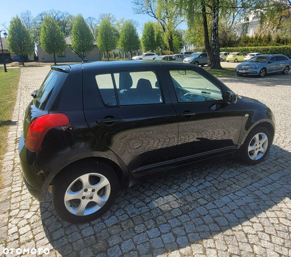 Suzuki Swift 1.3 4x4 Comfort - 2