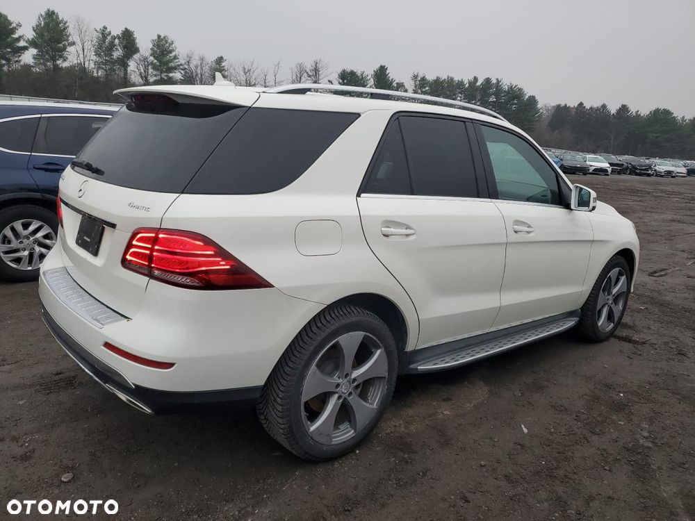 Mercedes-Benz GLE - 4