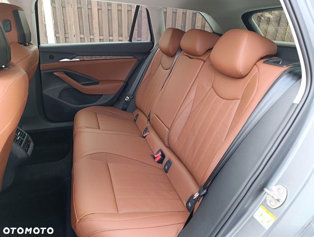 Skoda Superb 2.0 TDI SCR 4x4 L&K DSG - 8