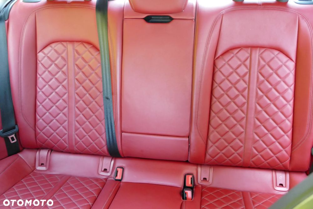 Audi S4 Limousine - 24