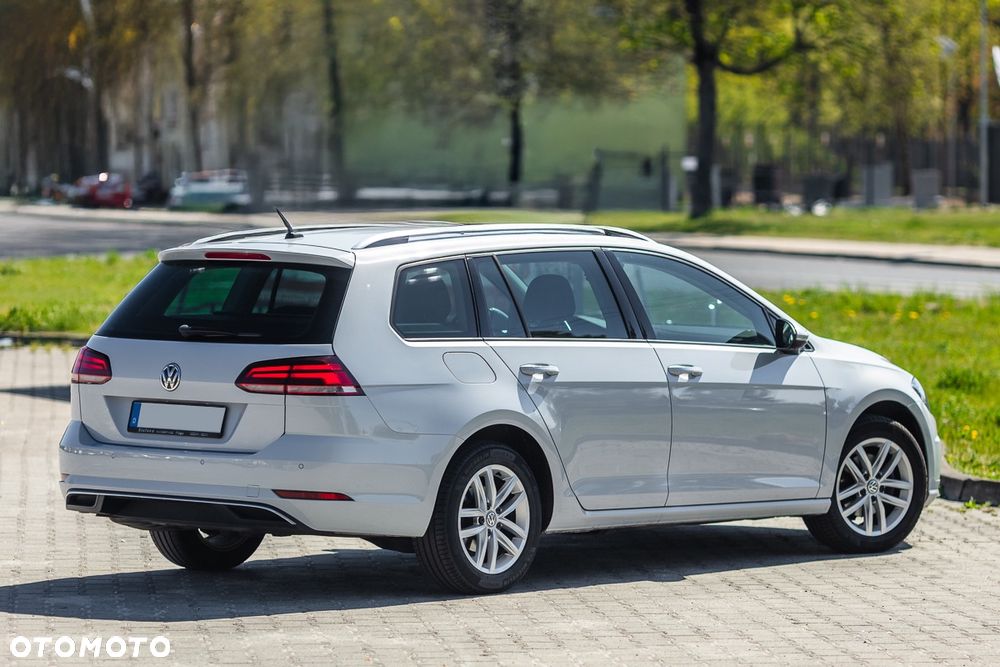 Volkswagen Golf Variant 2.0 TDI (BlueMotion Technology) Comfortline - 15