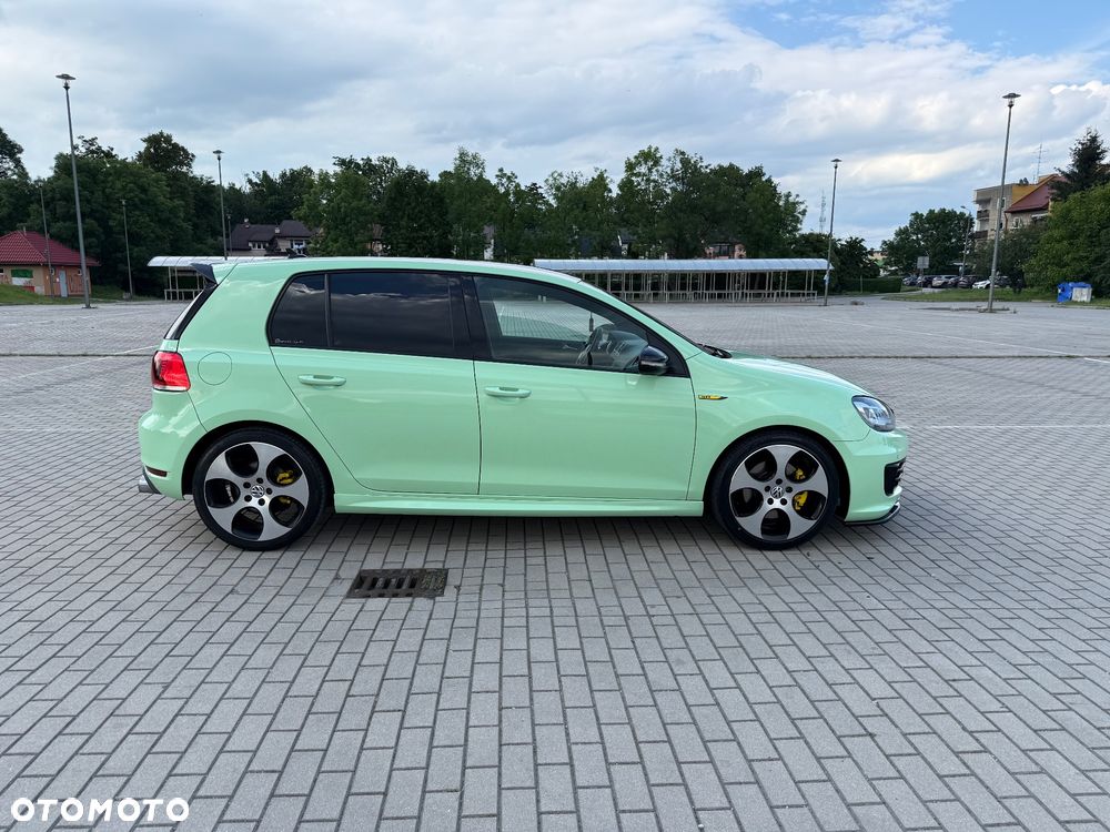 Volkswagen Golf 2.0 GTI - 9