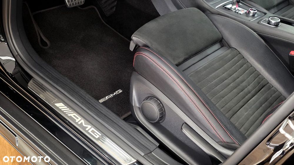 Mercedes-Benz GLA AMG 45 4-Matic - 21