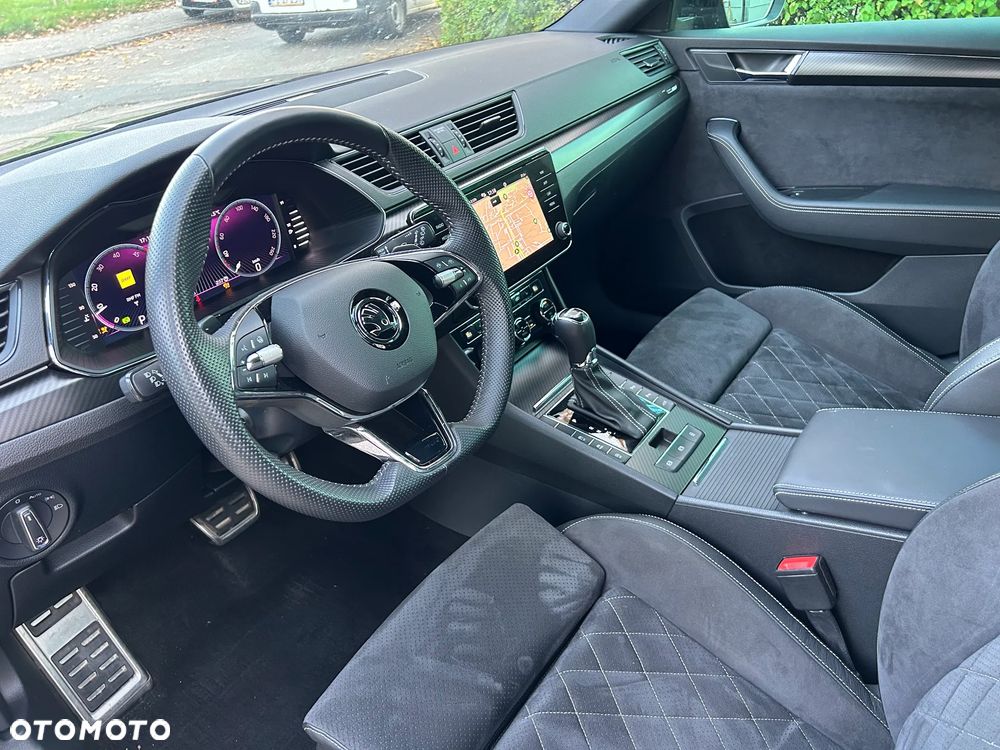 Skoda Superb 2.0 TDI SCR 4x4 Sportline DSG - 9