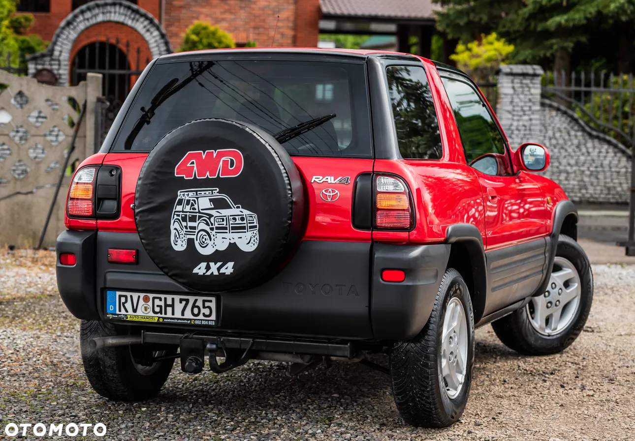 Toyota RAV4 2.0 Special - 9