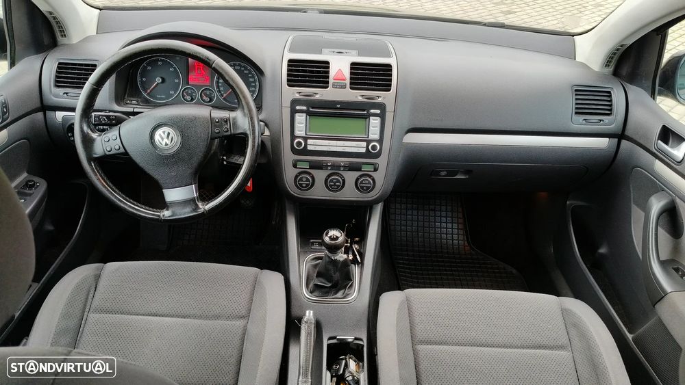 VW Golf 1.9 TDi BlueM. Confortline - 7