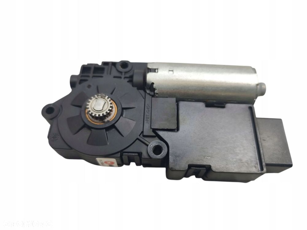 SILNICZEK SZYBERDACHU MG ZS I EV LIFT (2021-) TZ204XS1152 156KM 10722009 - 3