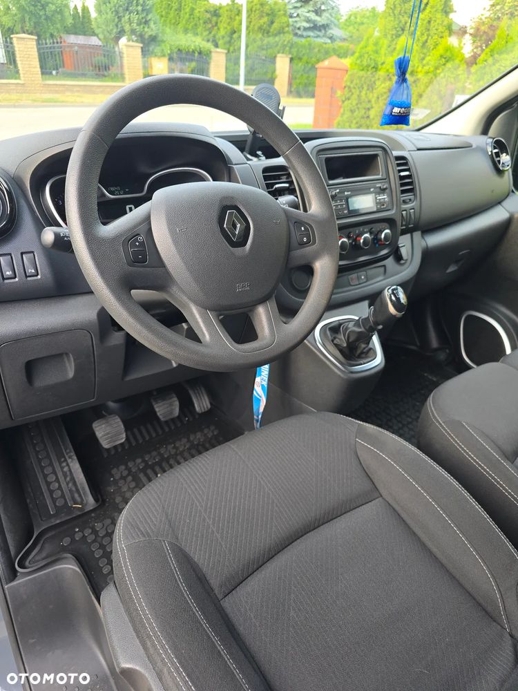 Renault Trafic - 15