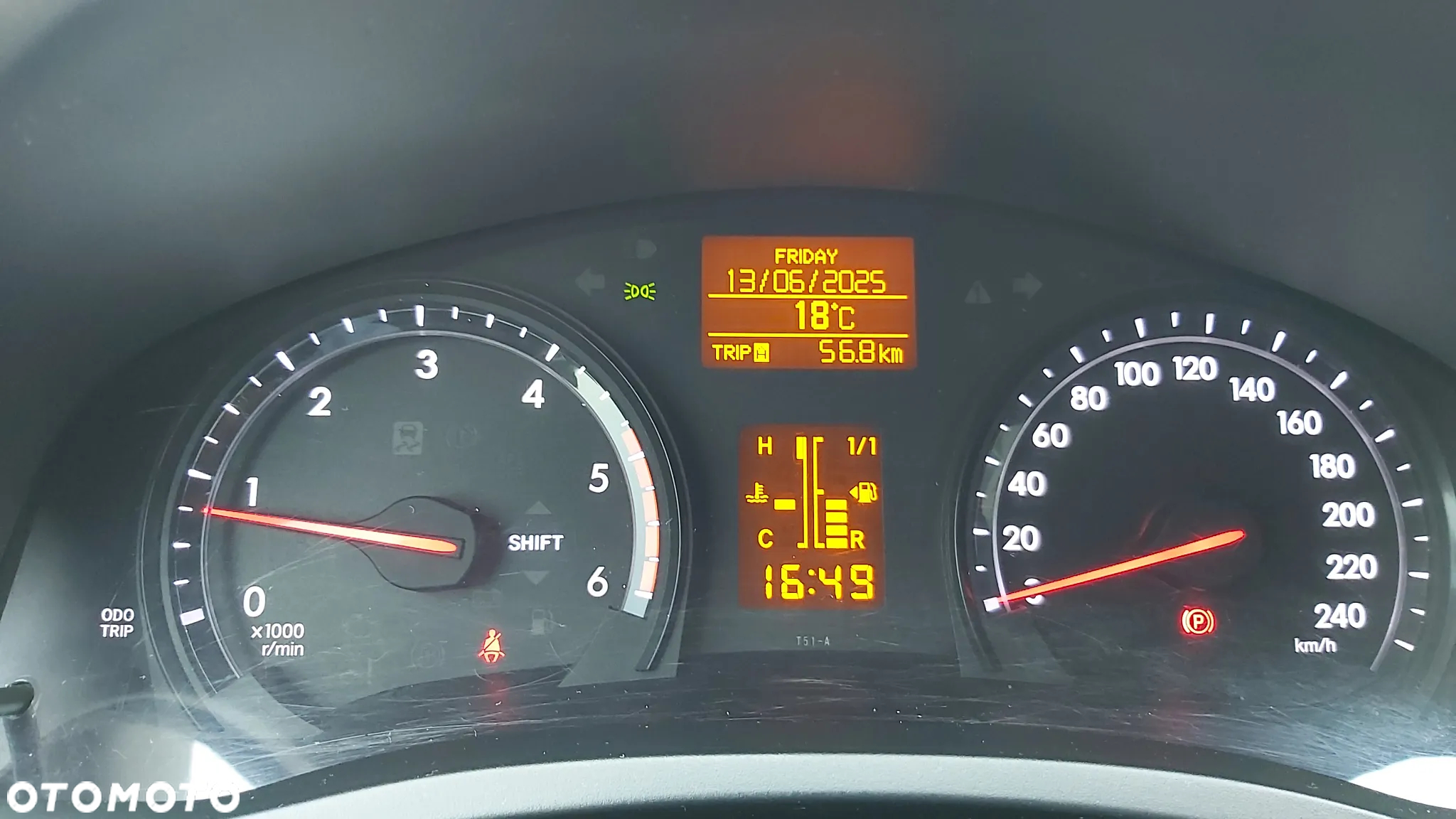 Toyota Avensis 2.0 D-4D Premium - 15