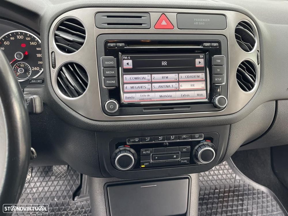 VW Tiguan 2.0 TDi Sport BlueMotion - 13