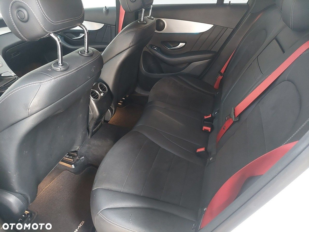Mercedes-Benz GLC 250 4-Matic - 12