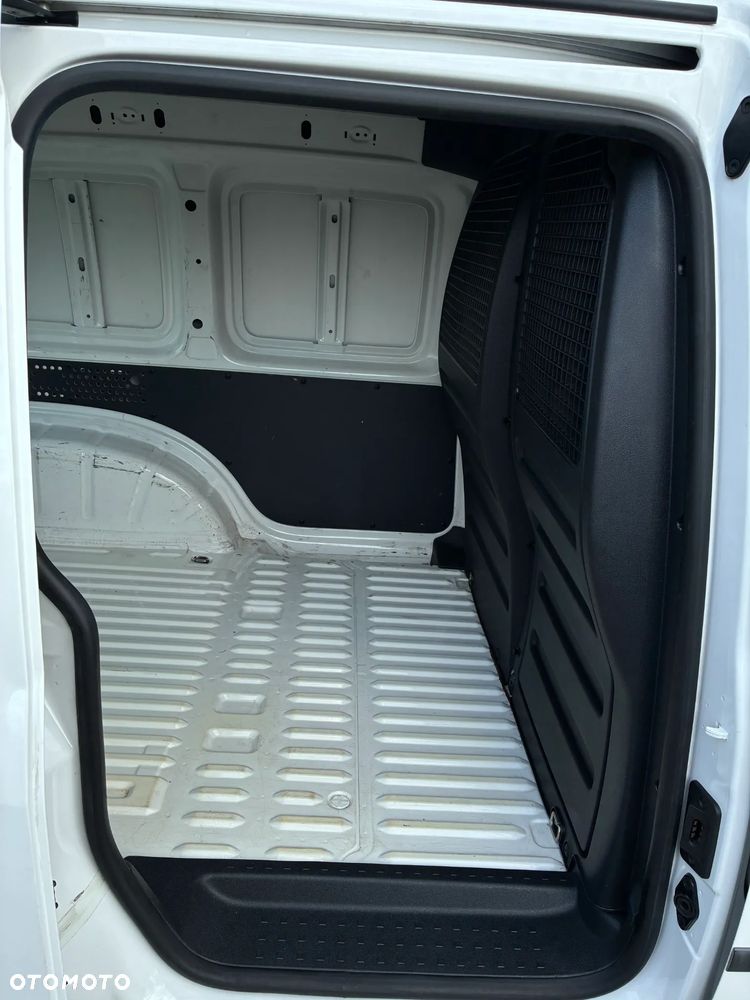 Volkswagen CADDY - 11