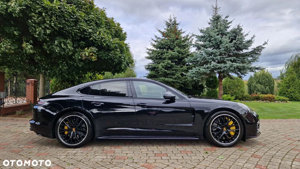 Porsche Panamera Turbo - 2
