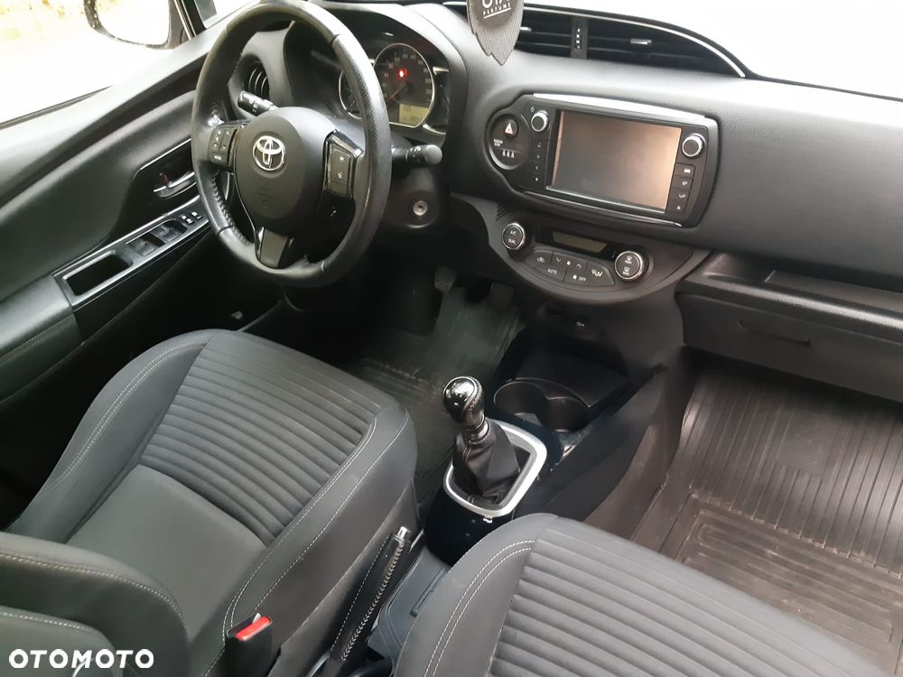 Toyota Yaris 1.33 Selection Passion - 21