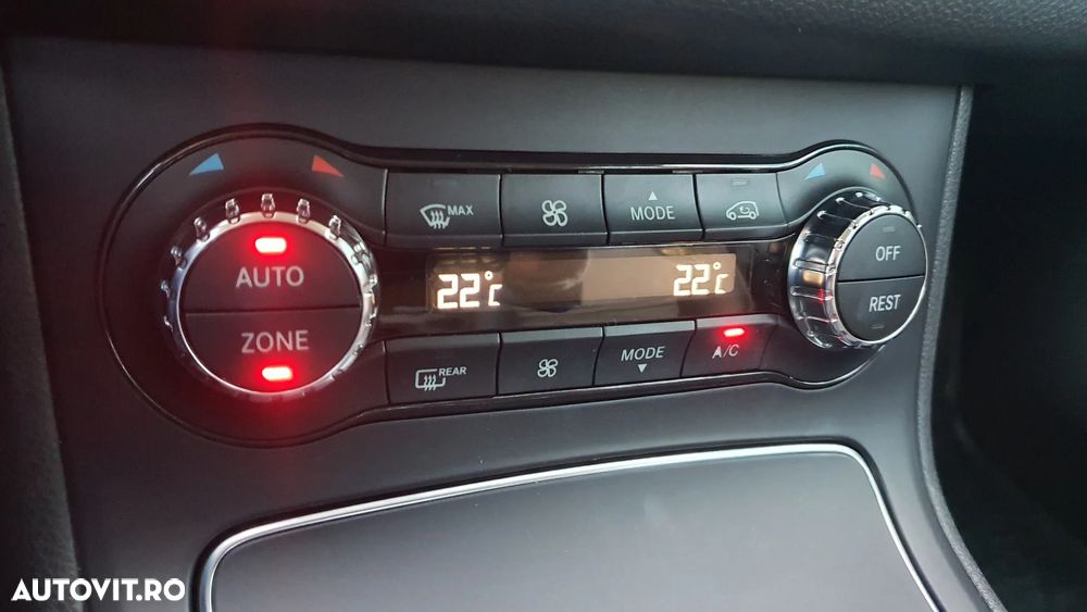 Mercedes-Benz B - 38