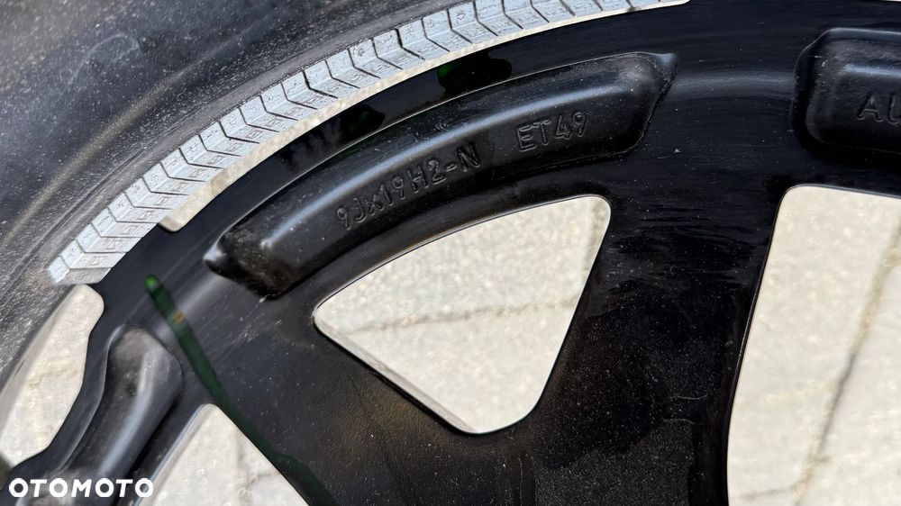 Alufelga aluminiowa Mercedes AMG 9J r19 ET49 A2134016600 5x112 felga - 11