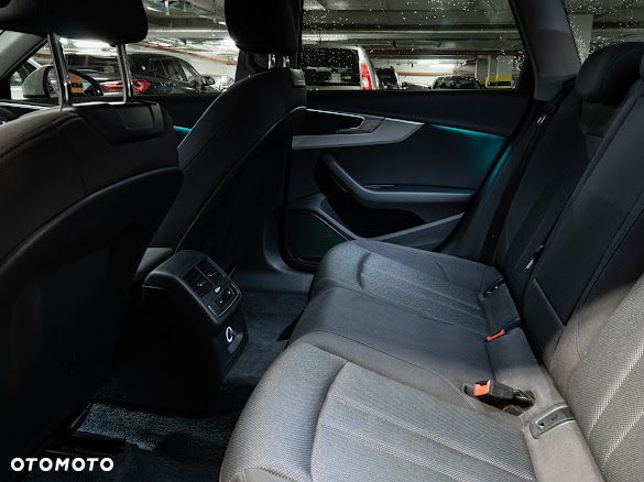 Audi A4 Avant 35 TDI mHEV Advanced S tronic - 17