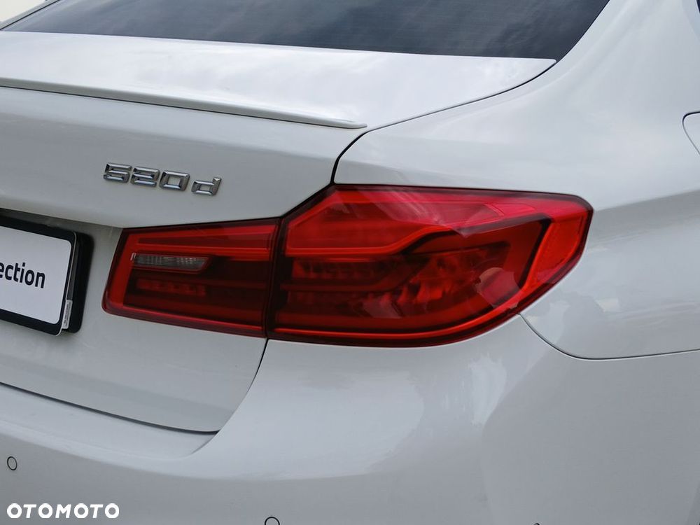 BMW Seria 5 520d M Sport sport - 12