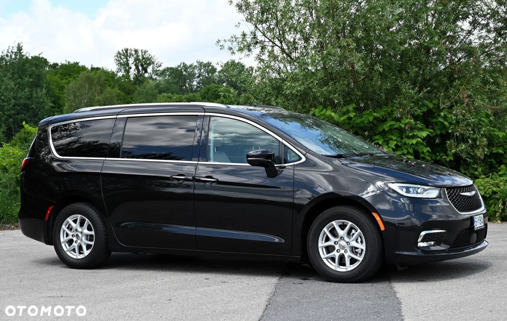 Chrysler Pacifica - 7