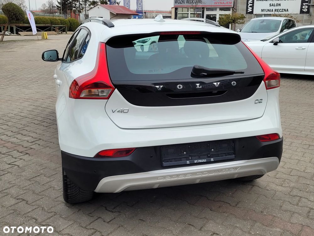 Volvo V40 Cross Country D2 Momentum - 27