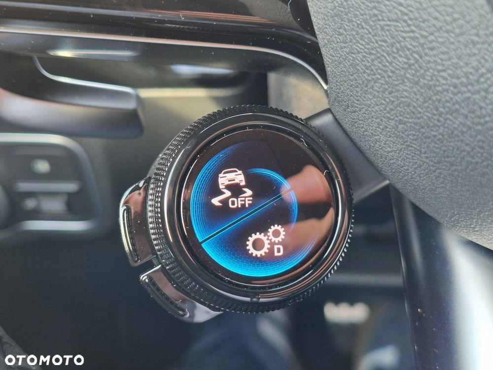 Mercedes-Benz GLA - 22