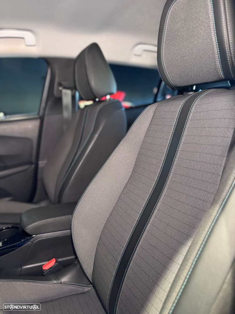 Peugeot 2008 1.2 PureTech Allure Pack - 33