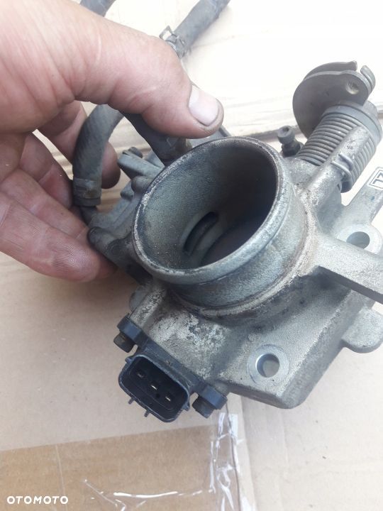 Mazda 323f 323 BJ 1.5 16V Przepustnica krokowy ZL - 4