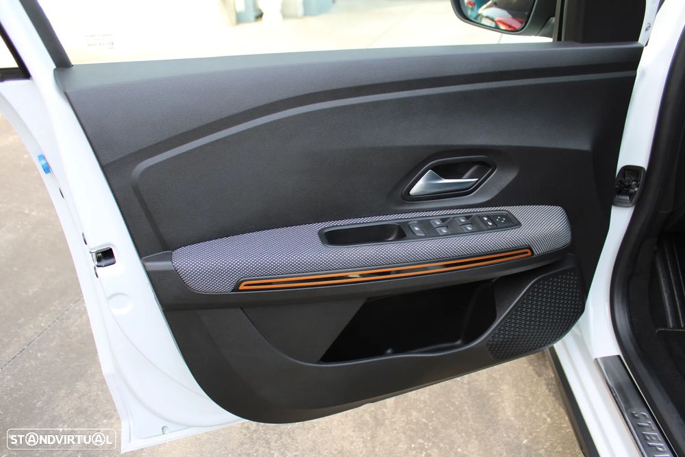 Dacia Sandero 0.9 TCe SL Stepway of Life - 42