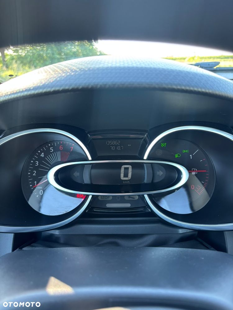 Renault Clio 1.2 16V Limited - 18