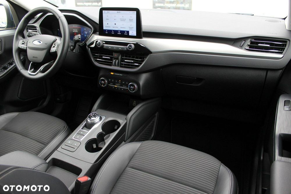 Ford Kuga - 12