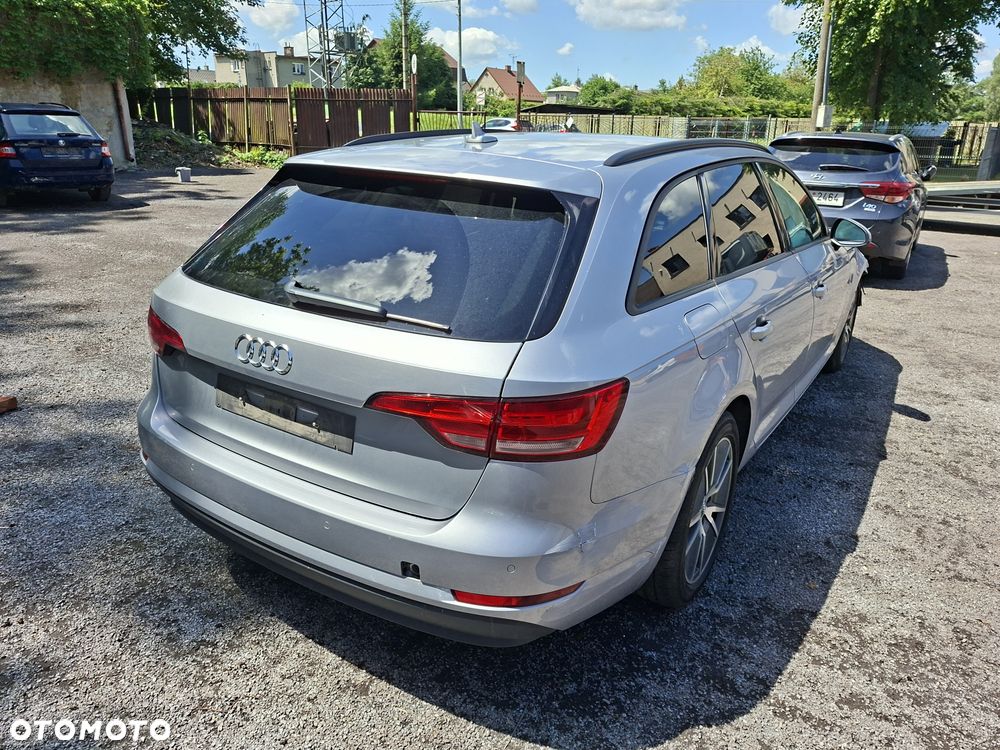 Audi A4 Avant - 4
