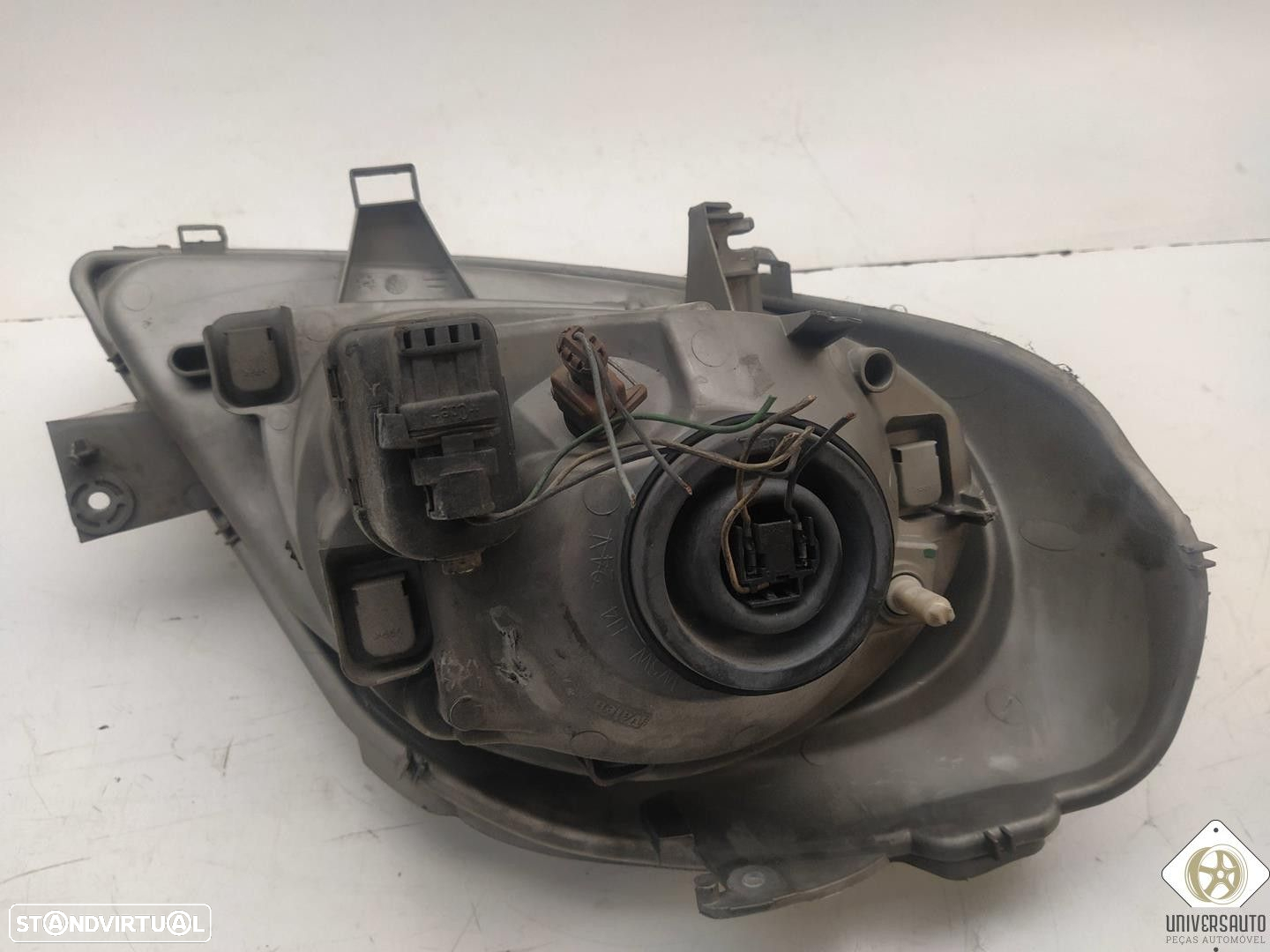 FAROL ESQUERDO NISSAN PRIMASTAR FURGÃO 2003 - 4