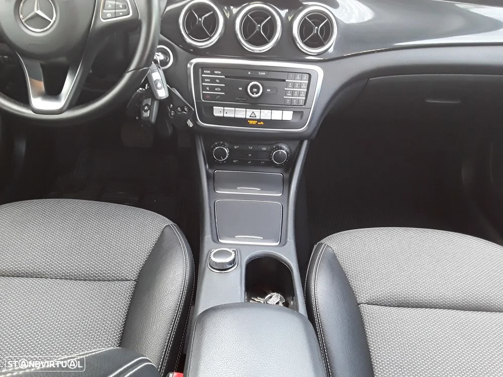 Mercedes-Benz CLA 200 d 7G-DCT UrbanStyle Edition - 13
