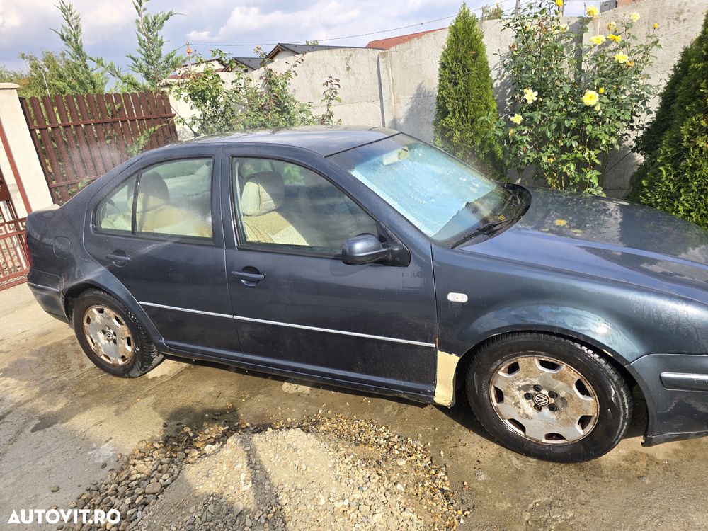 Volkswagen Bora 1.6 Comfortline - 11