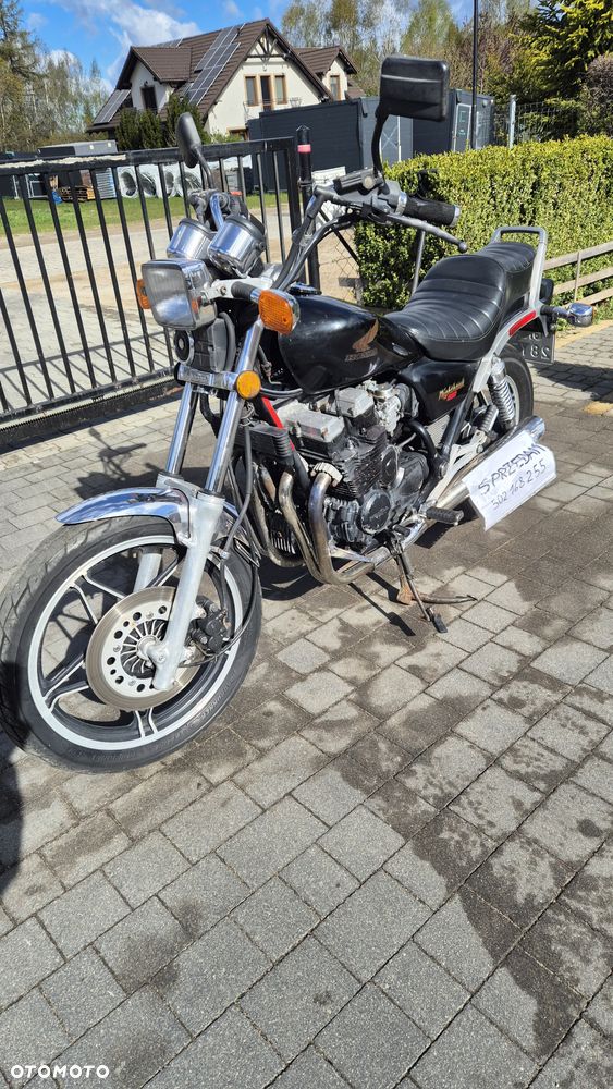 Honda CB - 2