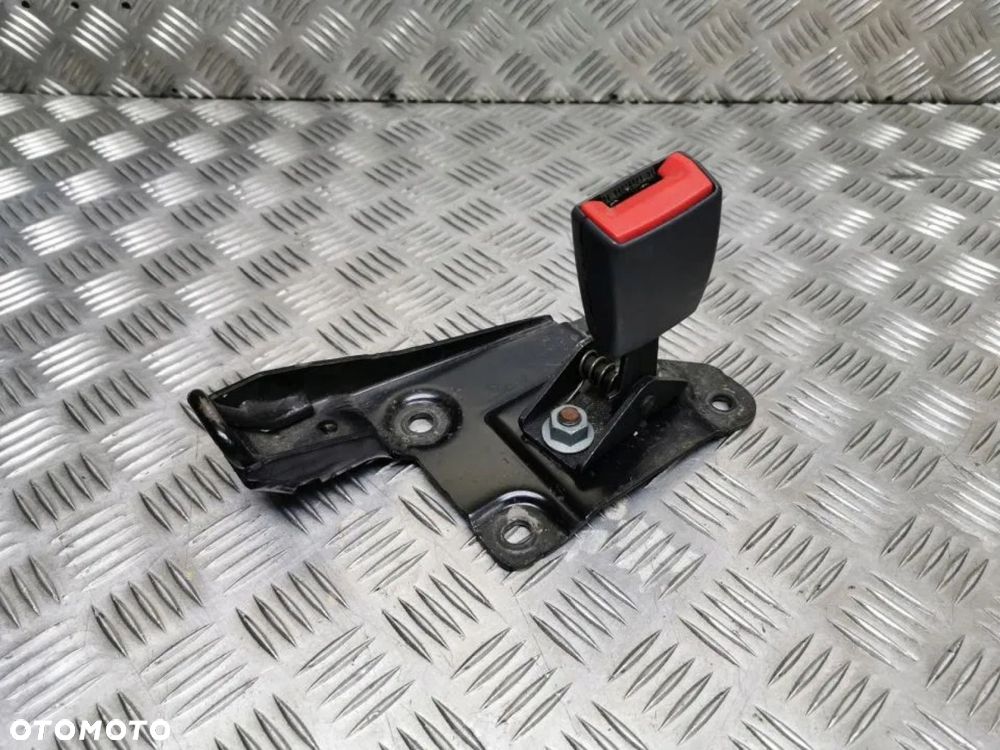 VW TOUAREG 7L 03-09R ZAPINKA PASÓW PASA WPINKA TYŁ - 2