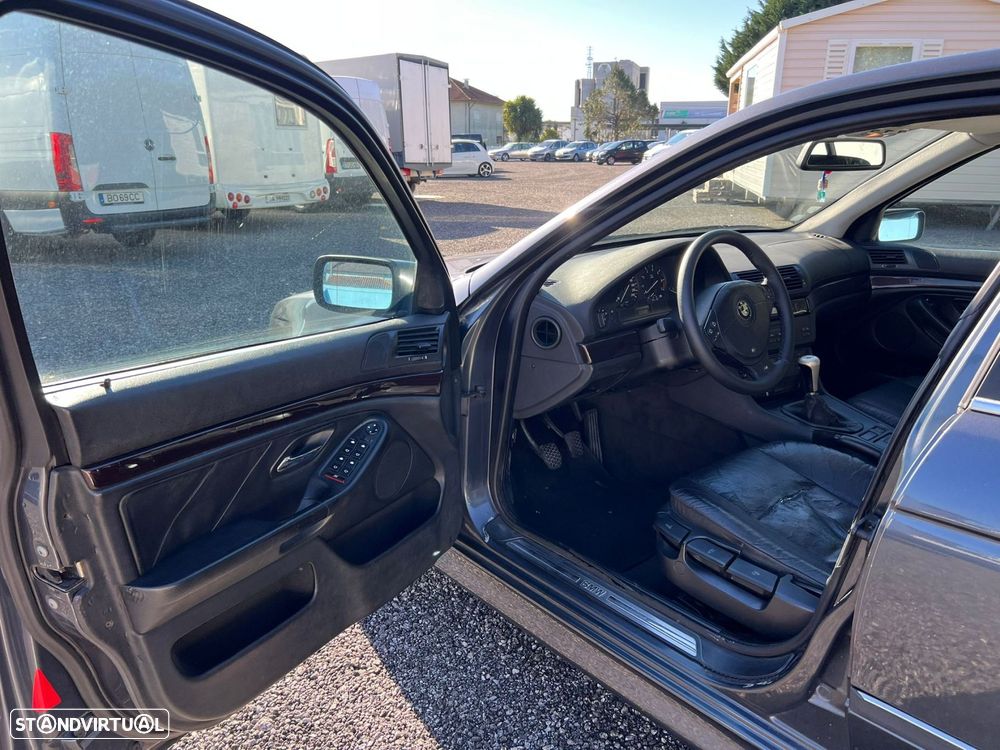 BMW 523 i - 14